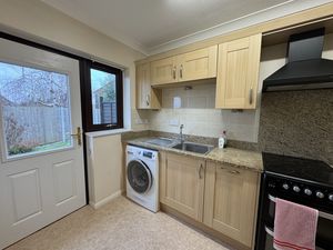 Kitchen- click for photo gallery